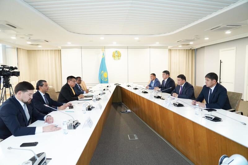 В ТУРКЕСТАНЕ ОБСУДИЛИ ПУТИ СОТРУДНИЧЕСТВА С ИНДИЕЙ В СФЕРАХ ТУРИЗМА, СЕЛЬСКОГО ХОЗЯЙСТВА И ПРОИЗВОДСТВА