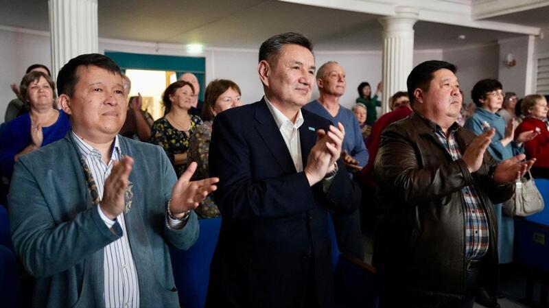 В ВКО состоялась премьера спектакля «Ангел в тюбетейке»