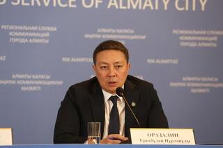 В Медеуском районе Алматы обновляют 60 дворов