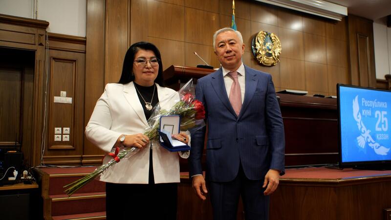 В МНЭ прошла торжественная церемония ко Дню Республики