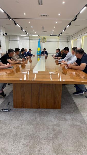 Меры борьбы с несанкционированными свалками обсудили с застройщиками в Астане