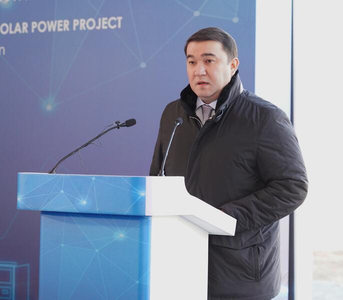 В ТУРКЕСТАНСКОЙ ОБЛАСТИ НАЧАЛОСЬ СТРОИТЕЛЬСТВО СОЛНЕЧНОЙ ЭЛЕКТРОСТАНЦИИ МОЩНОСТЬЮ 300 МВТ