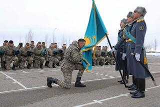Казахстанцы отмечают День защитника Отечества