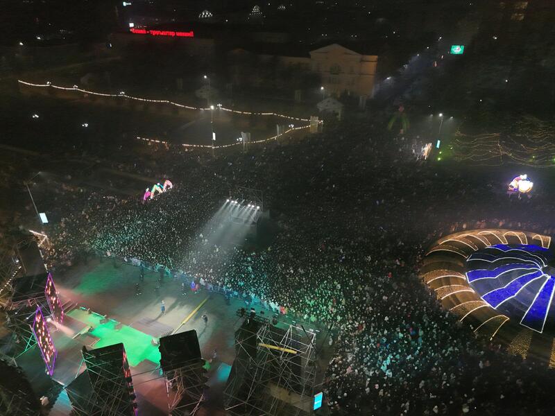 В Семее более 50 тысяч жителей собрались на праздничный вечер, посвященный Наурыз мейрамы