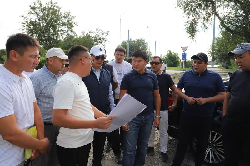 Желідегі минет және ұру бейнелері Қазақ әйелдерінің бөксесі порно