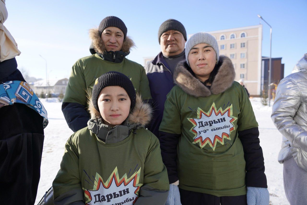 «Зимние веселые старты»: в Астане прошла семейная эстафета «Папа, мама и я»