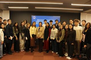 Вице-министр юстиции Ботагоз Жакселекова провела лекцию в Maqsut Narikbayev University