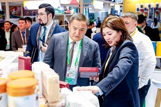 Казахстанские продукты выйдут на 341 000 полок Китая через кооперацию