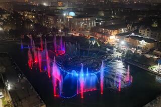 В ШЫМКЕНТЕ СОСТОЯЛСЯ ЗАПУСК СОВРЕМЕННОГО МУЗЫКАЛЬНО-ОГНЕННОГО ФОНТАНА