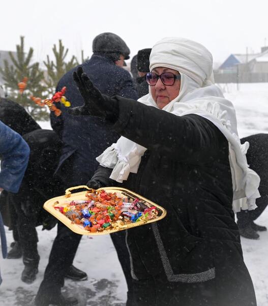 Аким области Асаин Байханов с рабочей поездкой посетил Щербактинский район