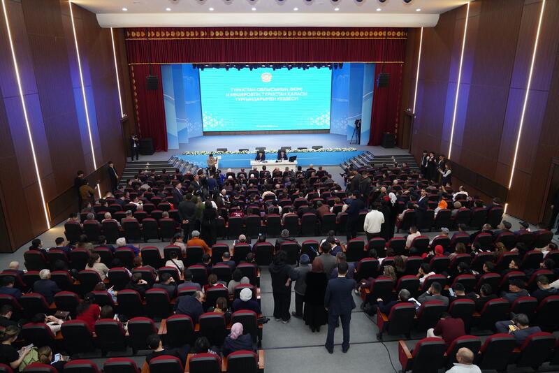 НУРАЛХАН КУШЕРОВ ВСТРЕТИЛСЯ С ЖИТЕЛЯМИ ГОРОДА ТУРКЕСТАНА И ОБСУДИЛ АКТУАЛЬНЫЕ ВОПРОСЫ