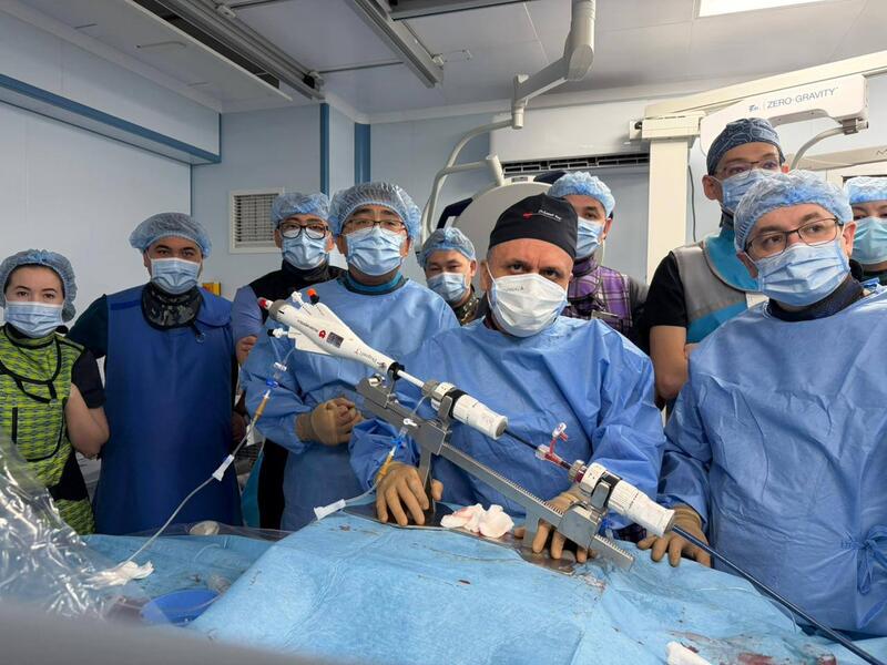 В НИИКВБ ВОССТАНОВИЛИ ФУНКЦИИ МИТРАЛЬНОГО КЛАПАНА ПАЦИЕНТУ ВЫСОКОГО ХИРУРГИЧЕСКОГО РИСКА