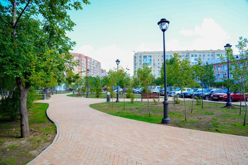 В районе «Байконыр» на месте пустыря появился современный сквер