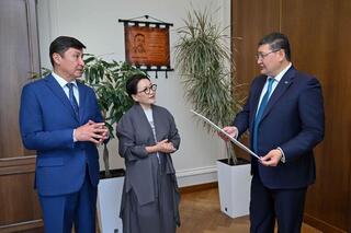 В сельские школы области Абай доставят 40 мобильных станций