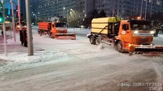 В Астане продолжается уборка снега: задействованы почти 1 300 единиц спецтехники