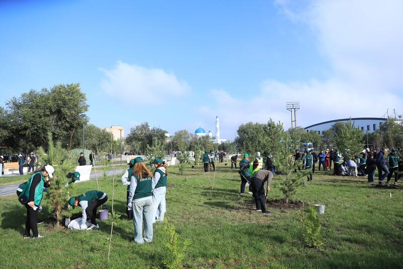 Тысячи жителей Актобе приняли участие в акции World Cleanup Day