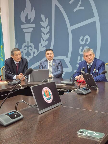 «Таза Қазақстан»: столичные ветераны поделились опытом с молодежью в сохранении природы