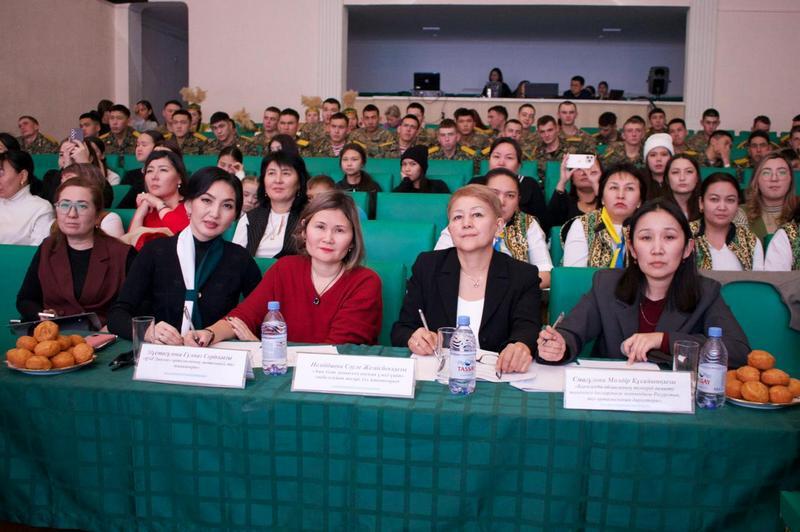 «Мемлекеттік тіл – менің тілім»: в Караганде конкурс ко Дню независимости объединил представителей разных этносов