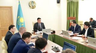 Минтруда усилит контроль за защитой прав казахстанцев за рубежом и рынком труда