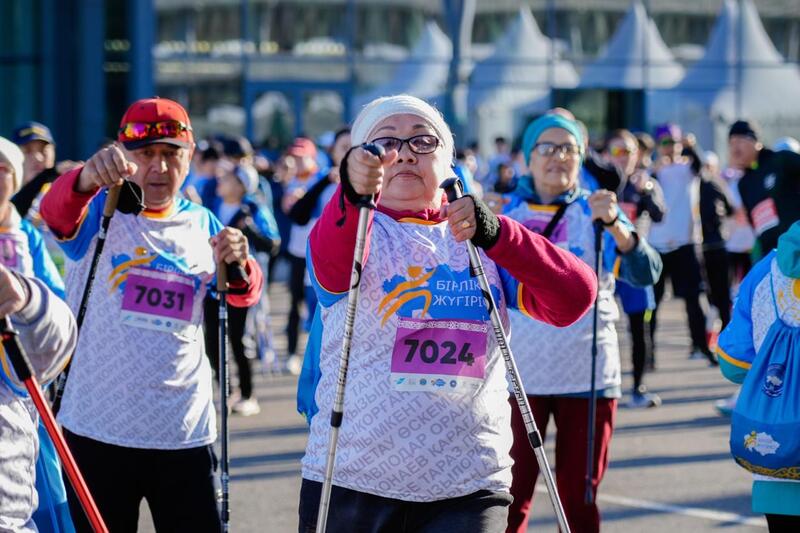 Более 3 тыс. человек приняли участие в забеге ко Дню единства