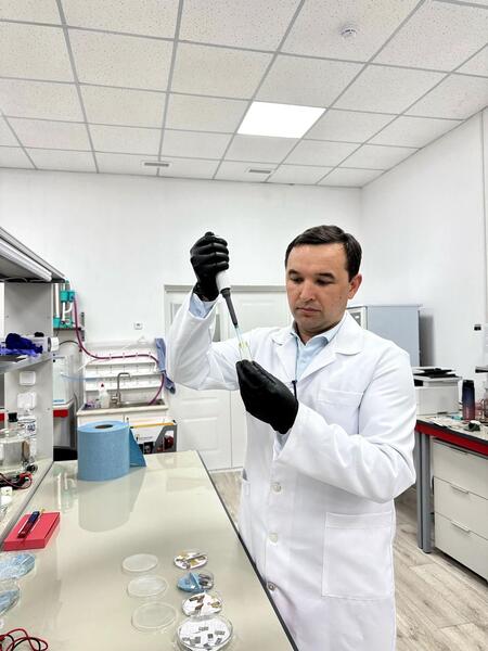 Казахстанский ученый в сфере фотокатализа и водородной энергетики
