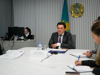 Вице-министр юстиции РК Бекболат Молдабеков провел личный прием в Центре приема граждан