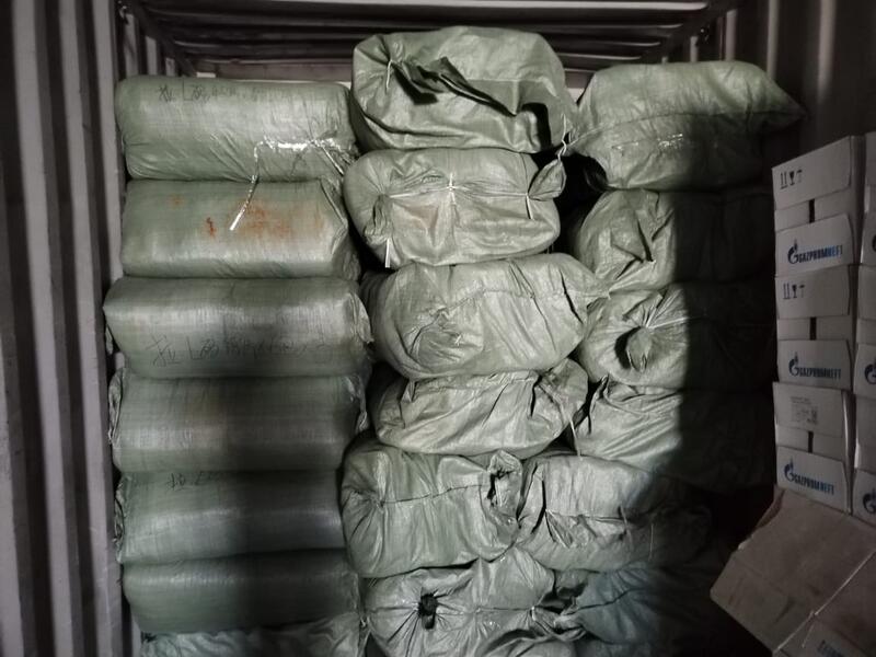 Пресечён факт распространения поддельных подгузников «Мама знает»