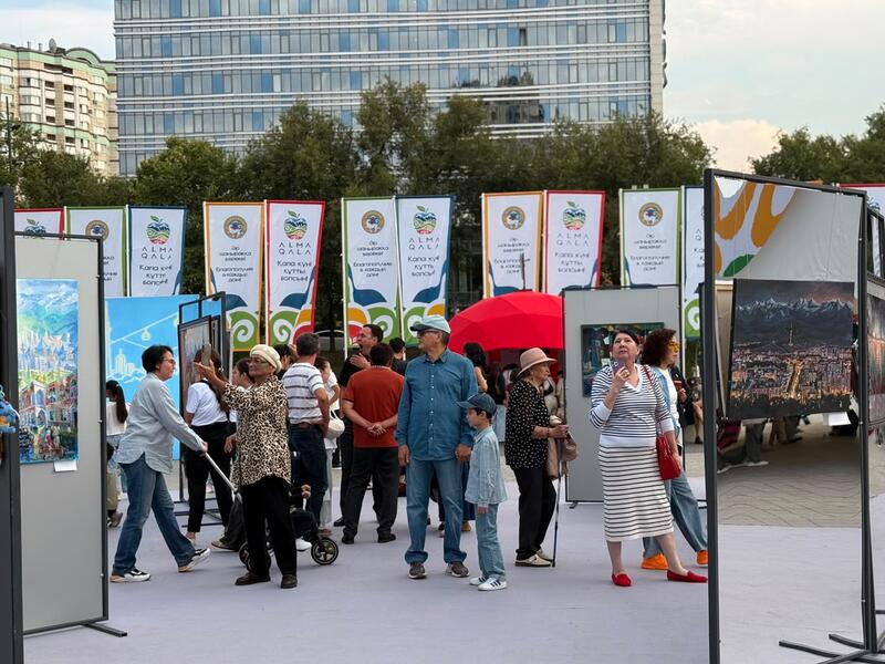 На основных площадках Алматы проходят выставки ко Дню города
