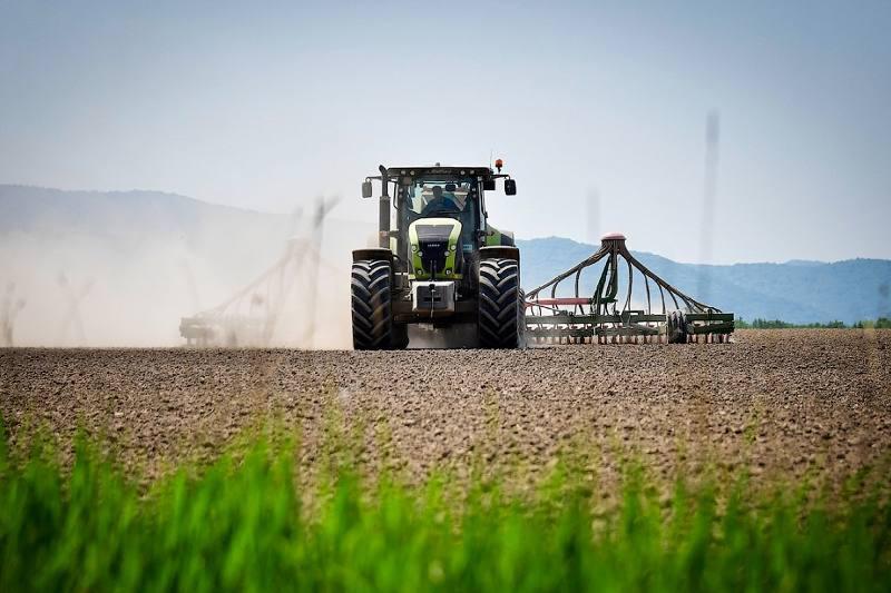 В ТУРКЕСТАНСКОЙ ОБЛАСТИ АКТИВНО ВЕДЕТСЯ ВЕСЕННЯЯ ПОСЕВНАЯ КАМПАНИЯ