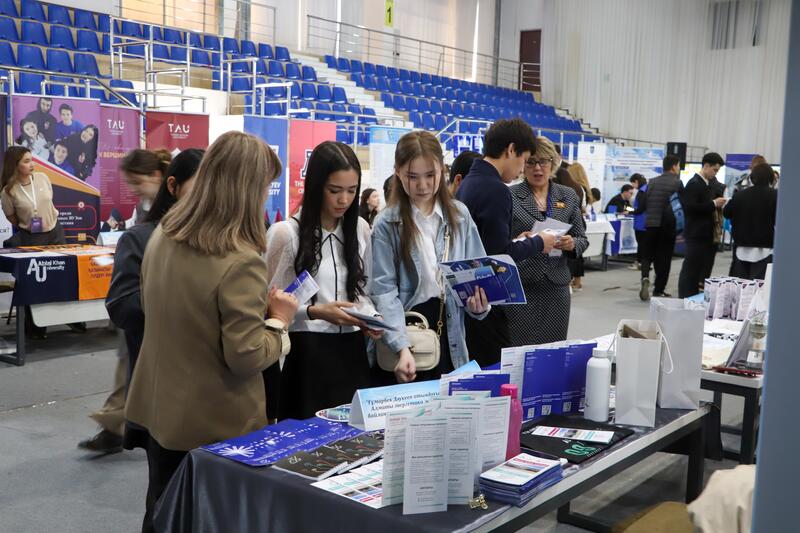 В Атырау проходит выставка «Study in Kazakhstan»