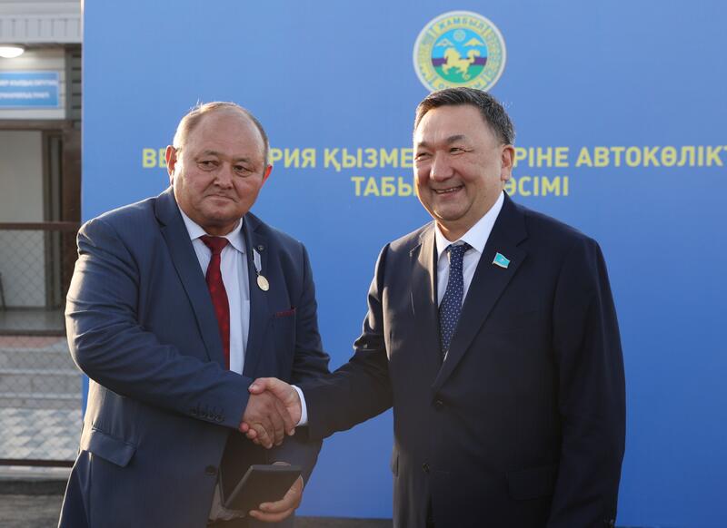 Ветеринарным организациям Жамбылской области вручили ключи от 50 новых служебных автомобилей