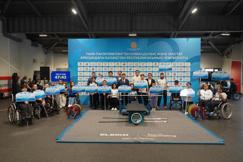 Спортсмены Астаны завоевали несколько медалей на чемпионате страны по пара пауэрлифтингу