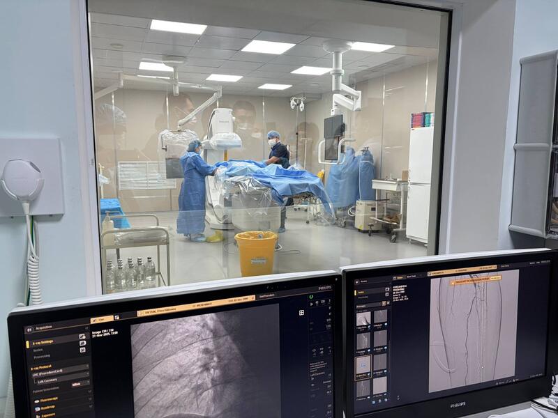 Аким области поручил усилить контроль за капитальным ремонтом Степногорской многопрофильной больницы