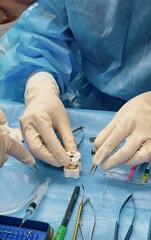 Офтальмологи Центральной городской клинической больницы Алматы вернули зрение двум пациентам благодаря трансплантации роговицы