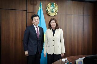 Министр просвещения РК Жулдыз Сулейменова обсудила с основателем Sinovation Ventures Ли Кай-Фу стратегические направления цифровой трансформации образования