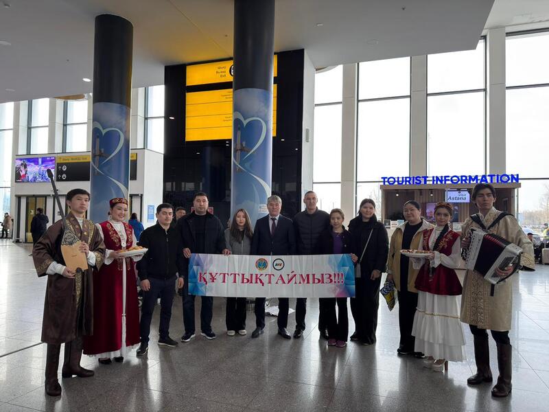 Столичные спортсменки, завоевавшие серебро на Кубке мира, вернулись на родину