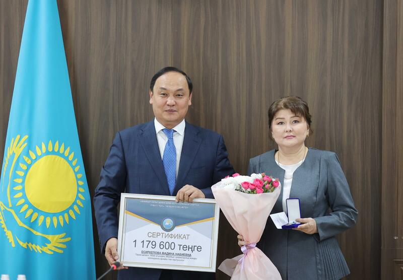 Лучших педагогов наградили в Жамбылской области