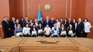 В Карагандинской области поздравили работников санитарно-эпидемиологической службы с профессиональным праздником