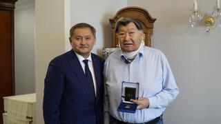 День работников науки: Кайрат Кадыржанов получил Государственную награду РК