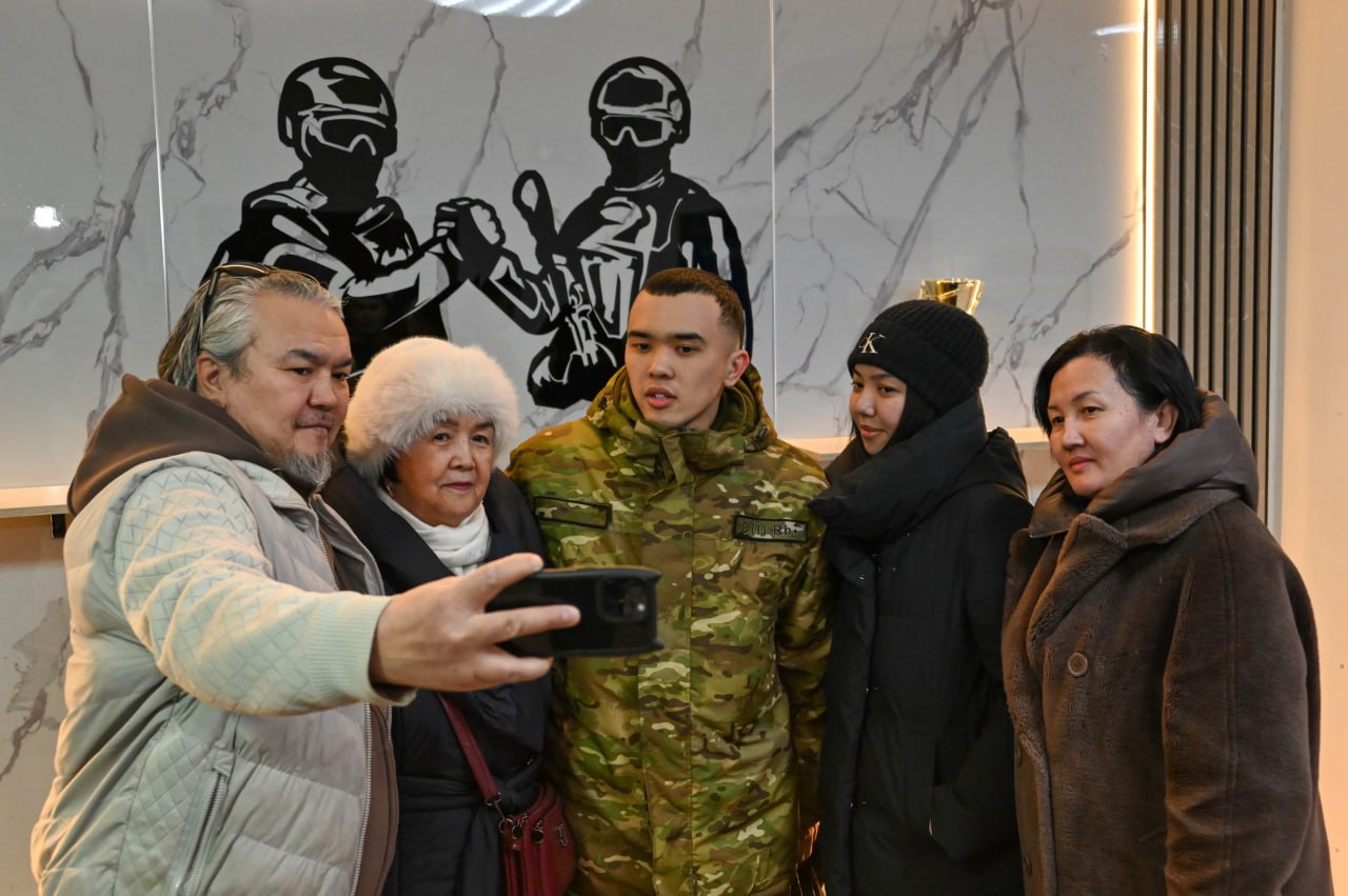 Армия глазами матерей: более 4000 человек посетили воинские части в День открытых дверей