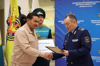 Министр обороны поблагодарил участников международного музыкального фестиваля в Катаре