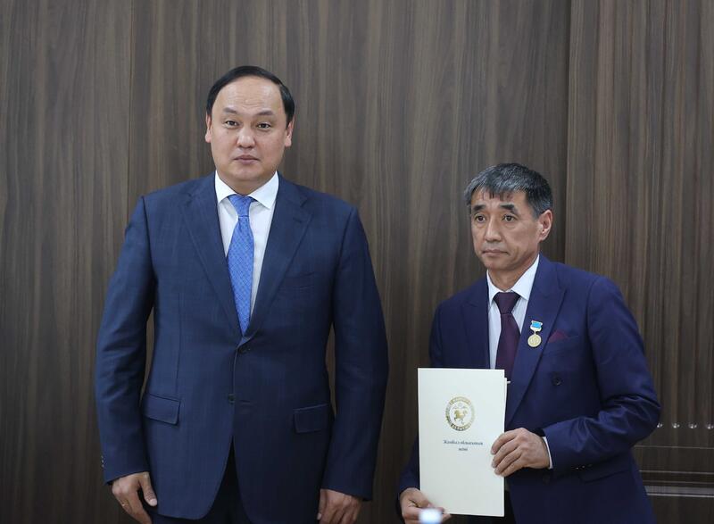 Лучших педагогов наградили в Жамбылской области