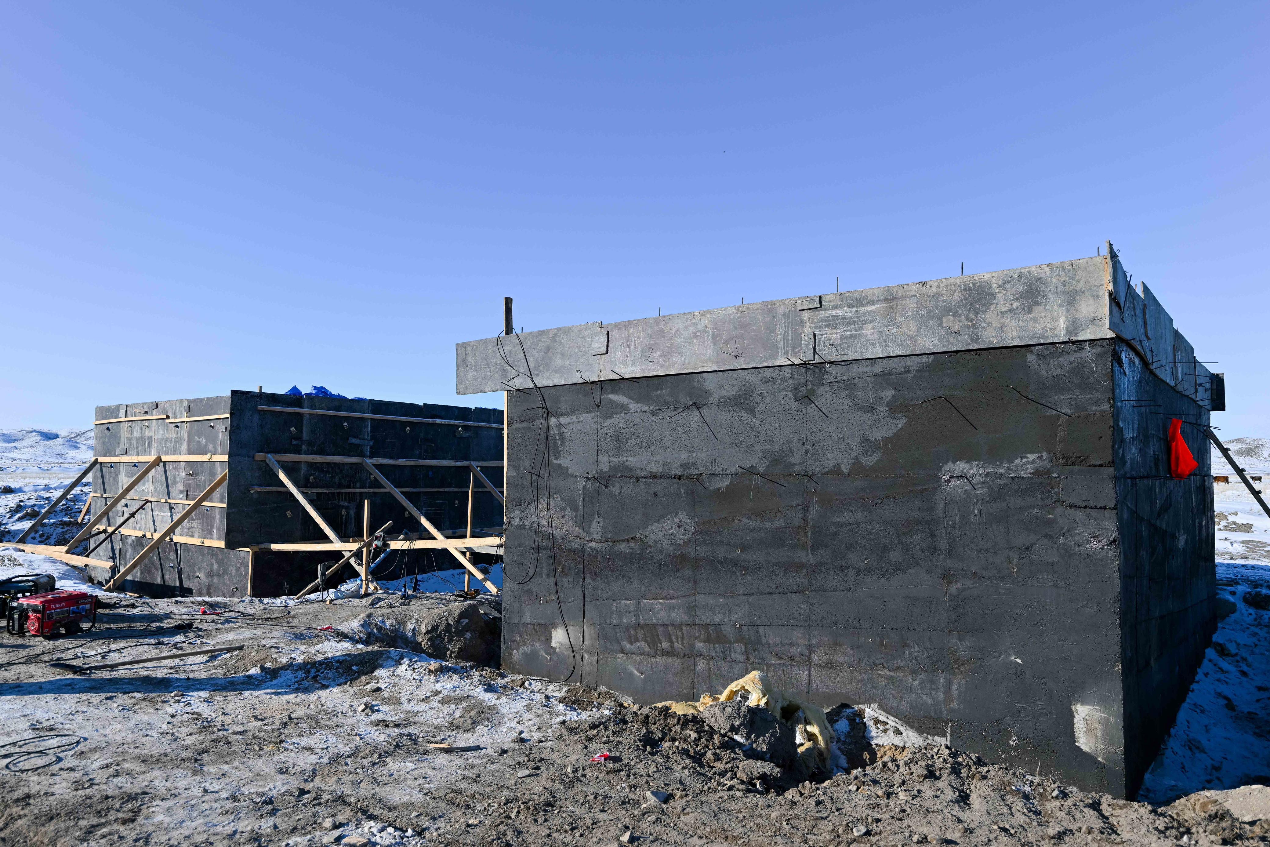 В селе Кенгирбай би Абайского района проводится реконструкция системы водопровода