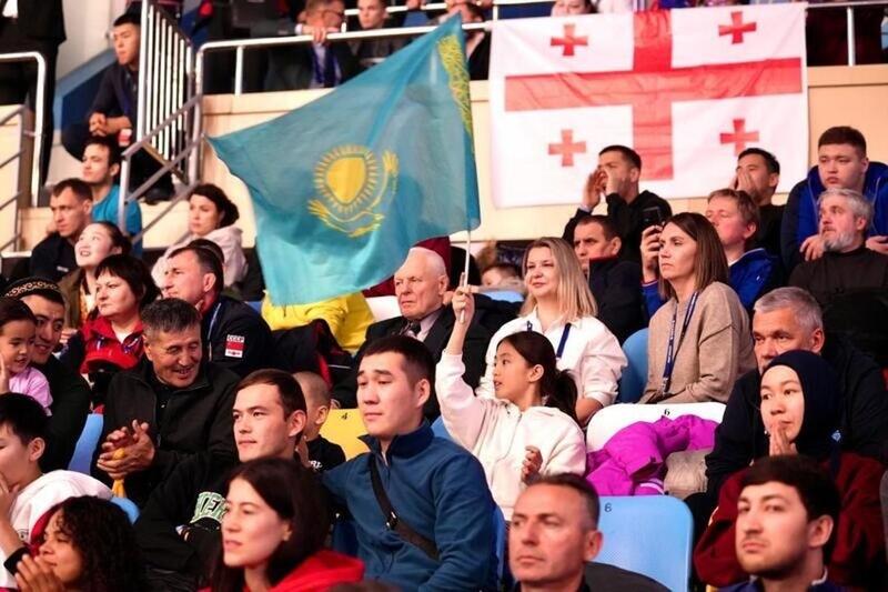 Трудоустройство, правопорядок, волонтерство: какую помощь оказали молодежи в Астане в 2025 году