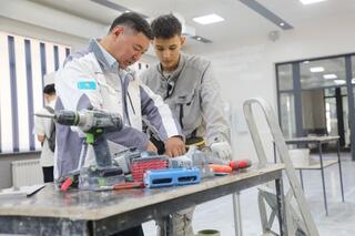 Кузница кадров