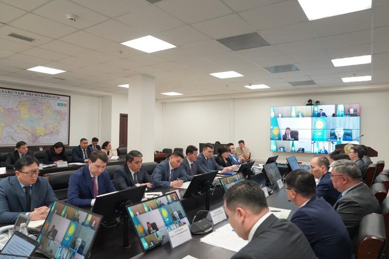 Меры по обеспечению продовольственной безопасности и сдерживанию цен обсудили в МСХ РК