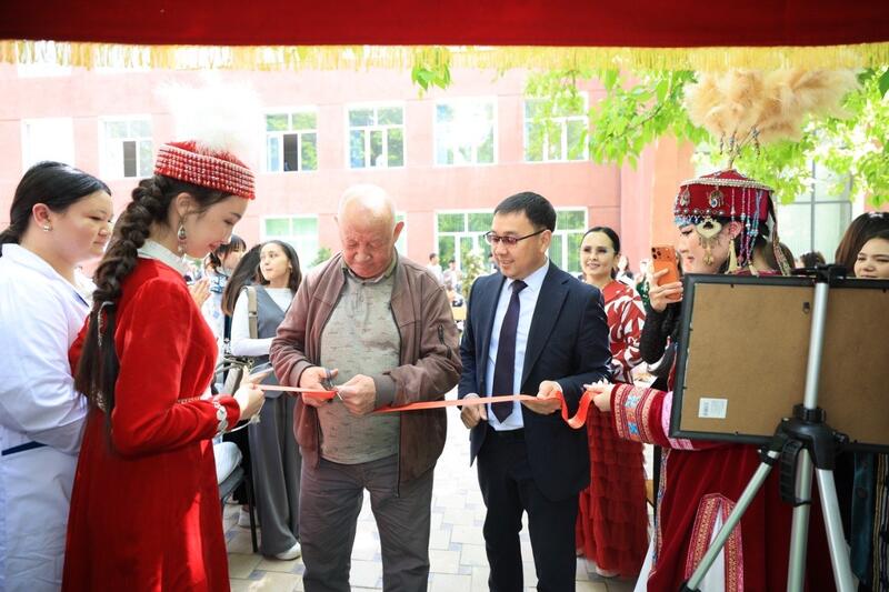 В ШЫМКЕНТЕ ЗАПУСТИЛИ АВТОНОМНУЮ ЭКОЛОГИЧЕСКУЮ ЛАБОРАТОРИЮ ДЛЯ ГОРОДСКОЙ СРЕДЫ