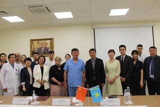 ННОЦ и ТЯНЬЦЗИНСКИЙ ОНКОИНСТИТУТ ПОДПИСАЛИ МЕМОРАНДУМ О СОТРУДНИЧЕСТВЕ