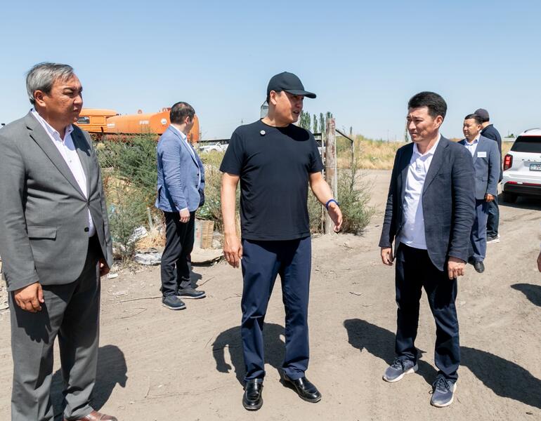 Ербол Қарашөкеев Тұрар Рысқұлов ауданындағы әлеуметтік және инфрақұрылымдық жобалардың жүзеге асу барысын тексерді