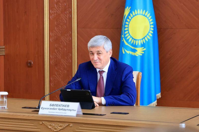 Ермаганбет Булекпаев встретился с лучшими школьниками Карагандинской области